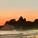 Studio Leblon Com Piscina E Academia Novo