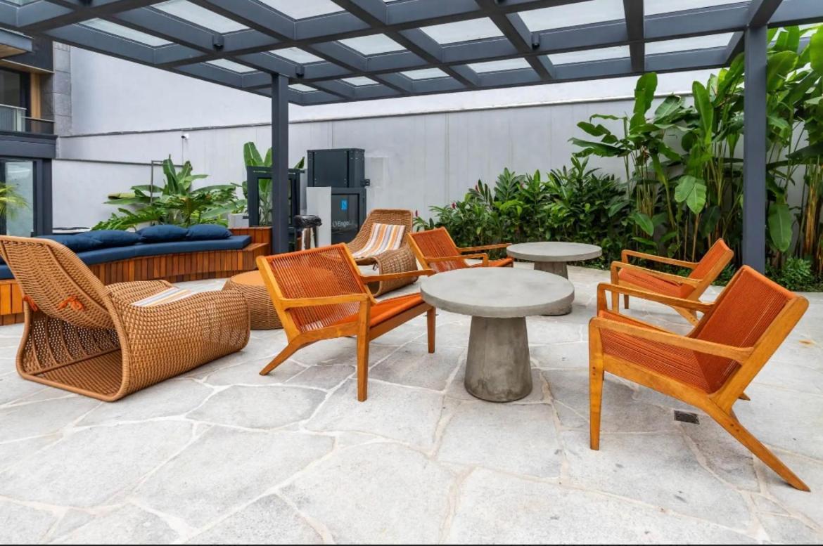 Leblon Com Piscina E Academia Novo Apartamento *